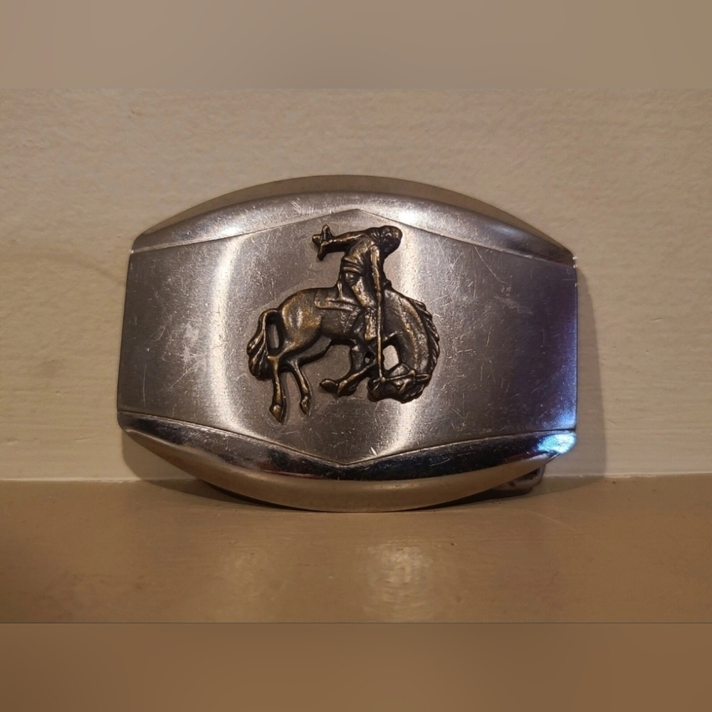 Western Style Silver Tone Belt Buckle Riding Rodeo Cowboy [ Read Details ]
